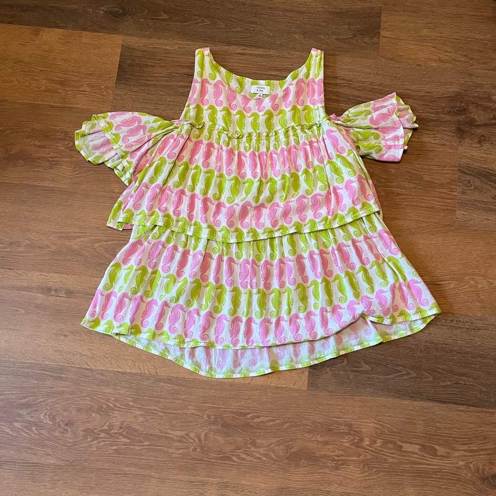 Women's Sleeveless summer shirt medium